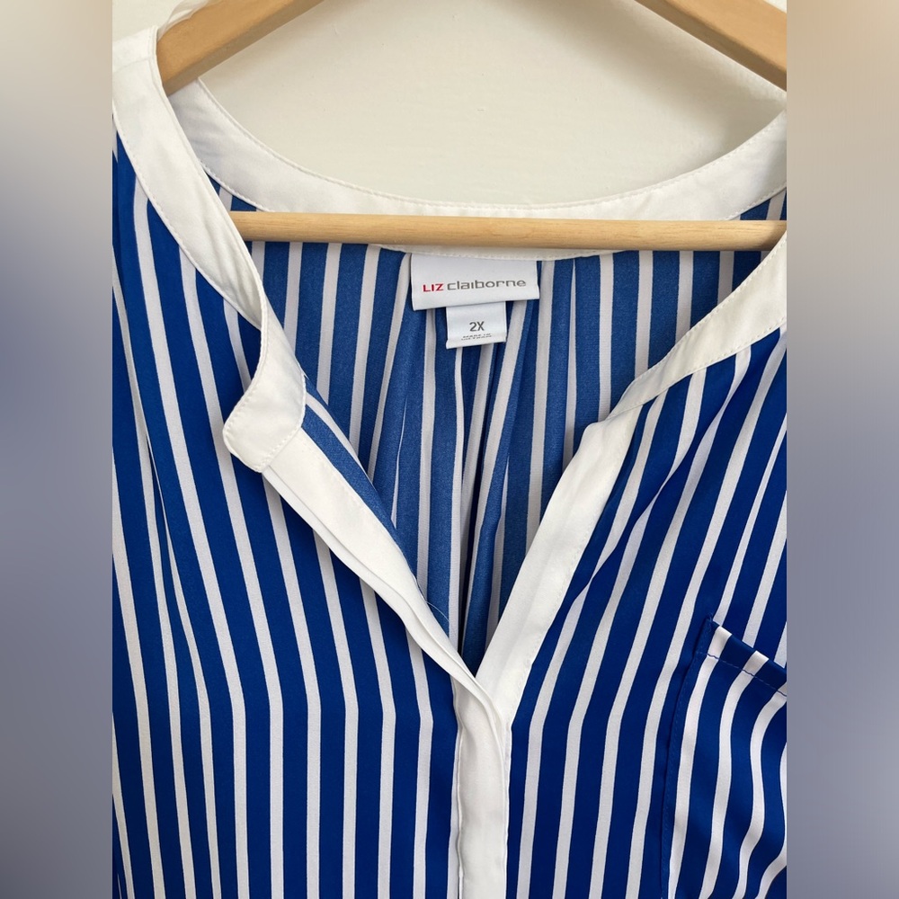 Liz Claiborne Women’s Crew Neck Blouse Size 2x - Picture 3 of 4